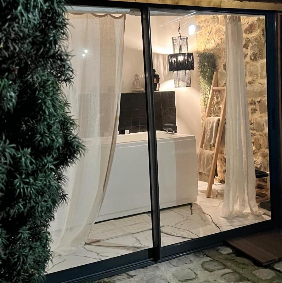 La Planque - Chambres Avec Jacuzzi Fleury-en-Biere Exterior photo
